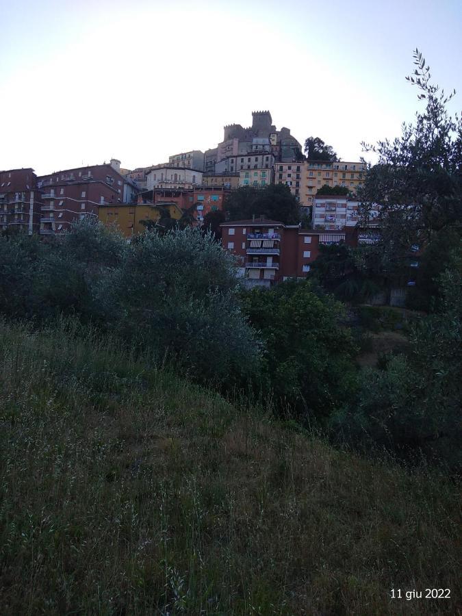 Alloggio Salmone Nel Cuore Di Soriano Soriano nel Cimino Bagian luar foto